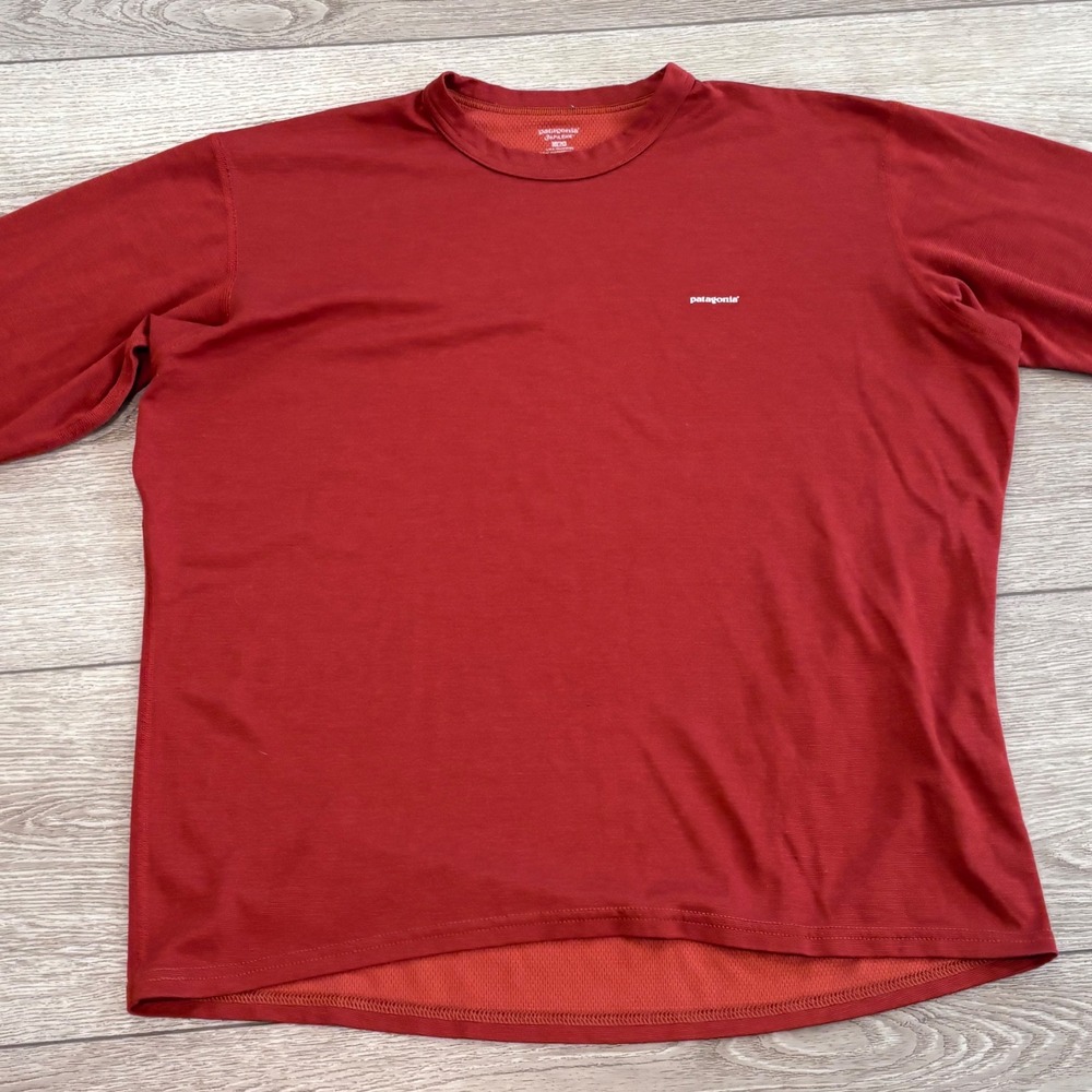 Patagonia Capilene Base Layer Mens Large Red Orange Long Sleeve Hiking Outdoors